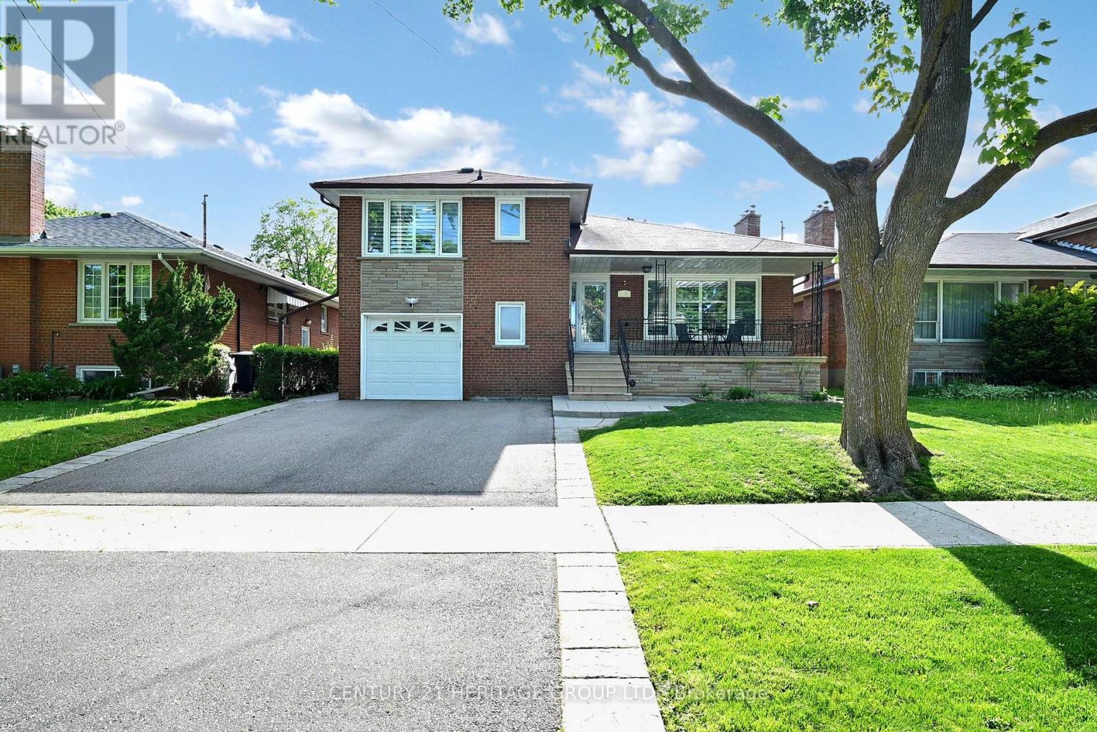 16 Marblehead Road, Toronto, Ontario  M9R 3B6 - Photo 1 - W12162489
