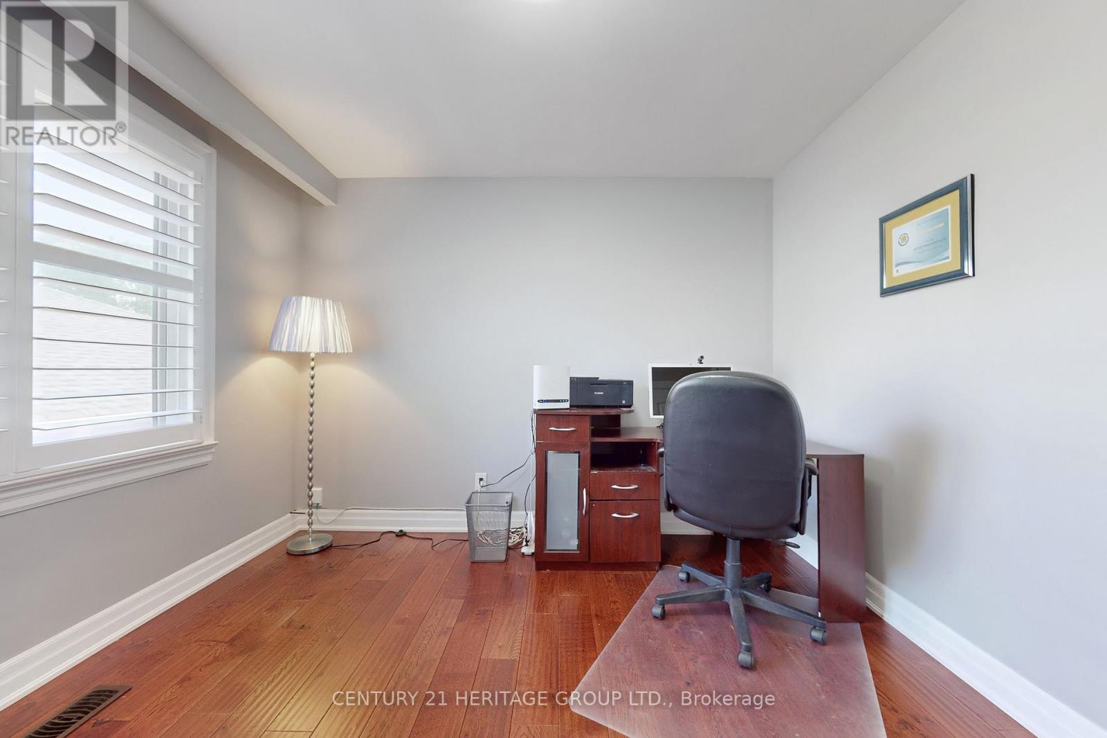 16 Marblehead Road, Toronto, Ontario  M9R 3B6 - Photo 31 - W12162489