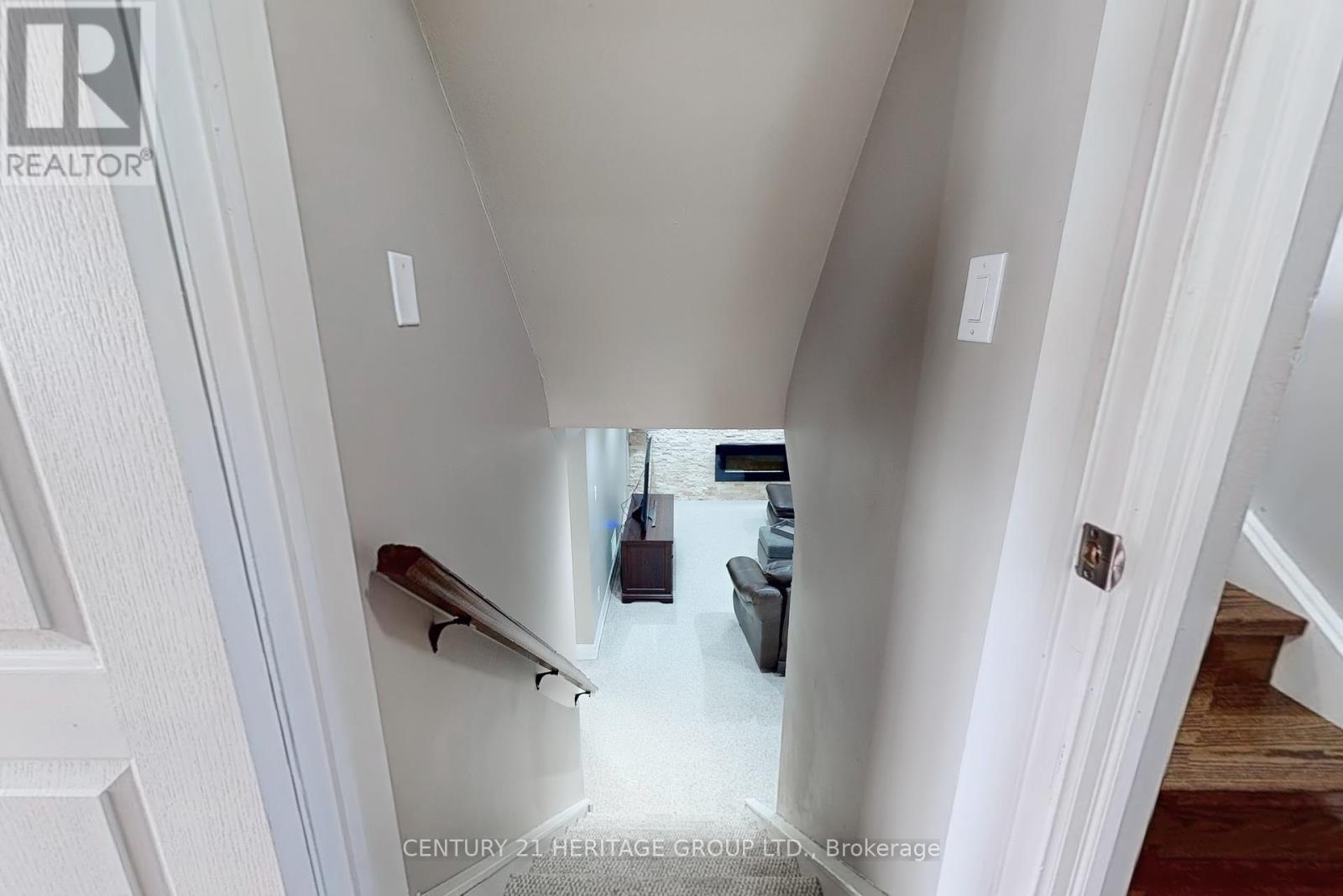 16 Marblehead Road, Toronto, Ontario  M9R 3B6 - Photo 37 - W12162489