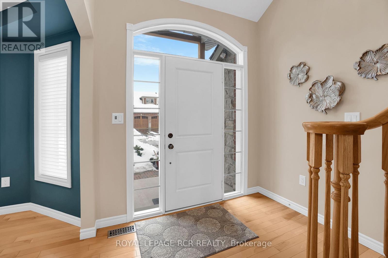 1 - 16 Zimmerman Drive, Caledon, Ontario  L7E 4C2 - Photo 2 - W12162494
