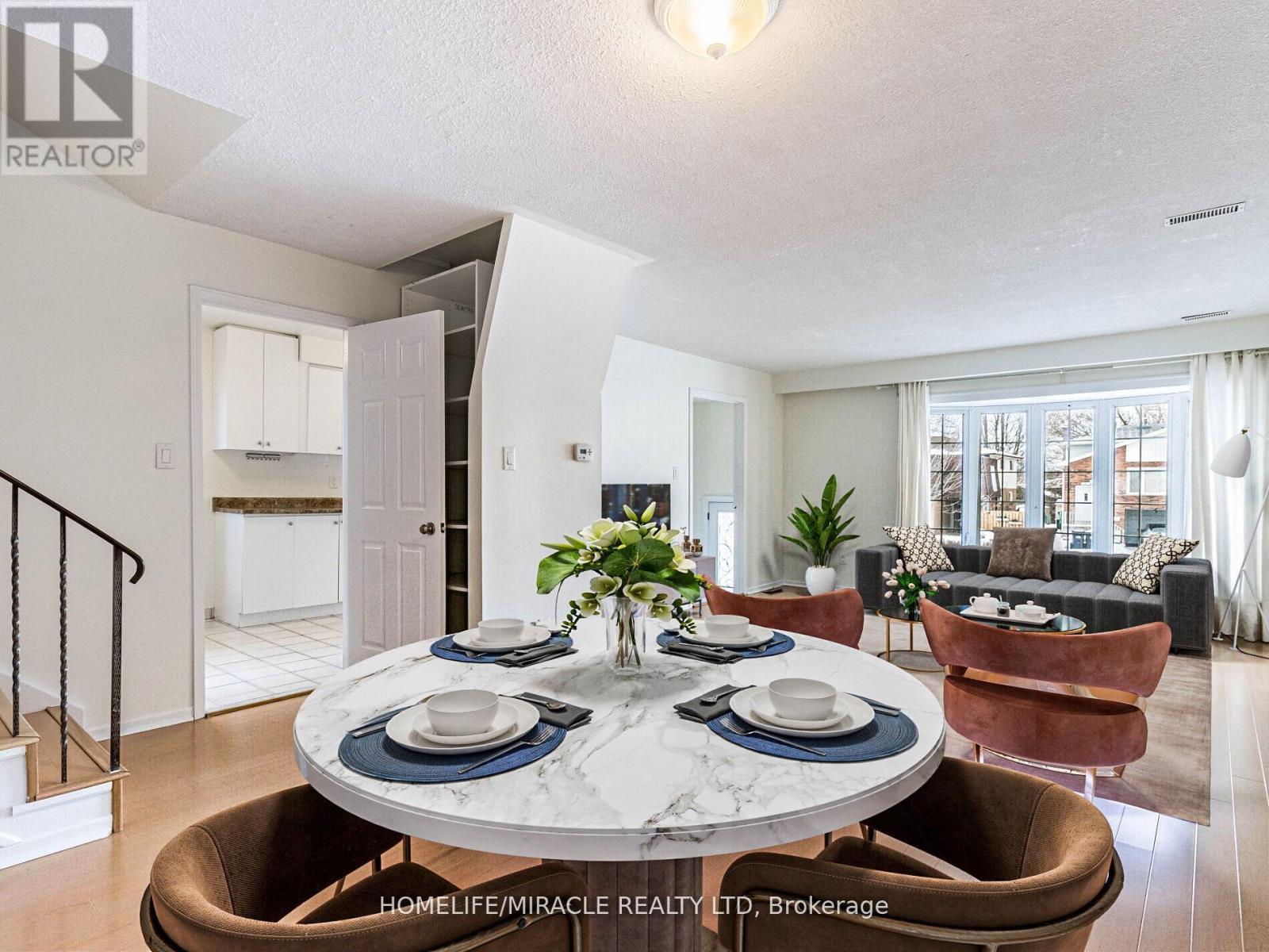 2868 Windjammer Road, Mississauga, Ontario  L5L 1T7 - Photo 10 - W12162513