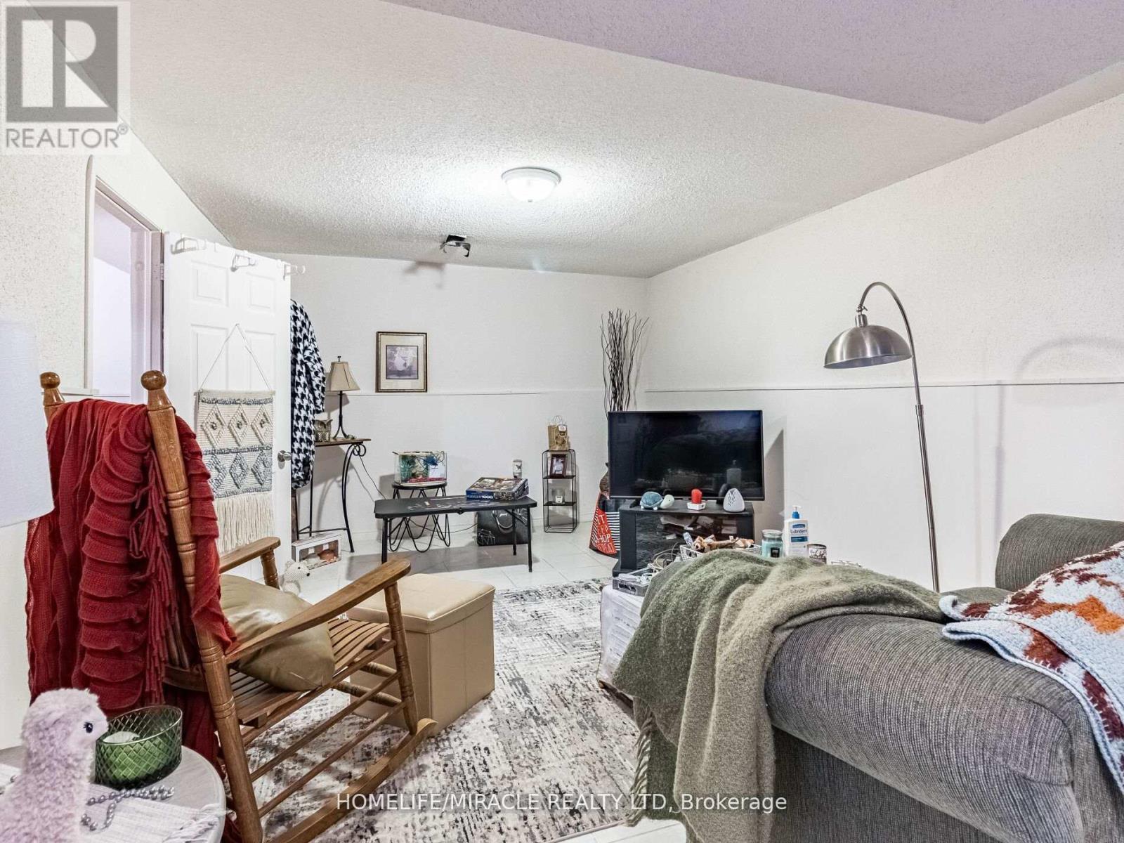 2868 Windjammer Road, Mississauga, Ontario  L5L 1T7 - Photo 42 - W12162513