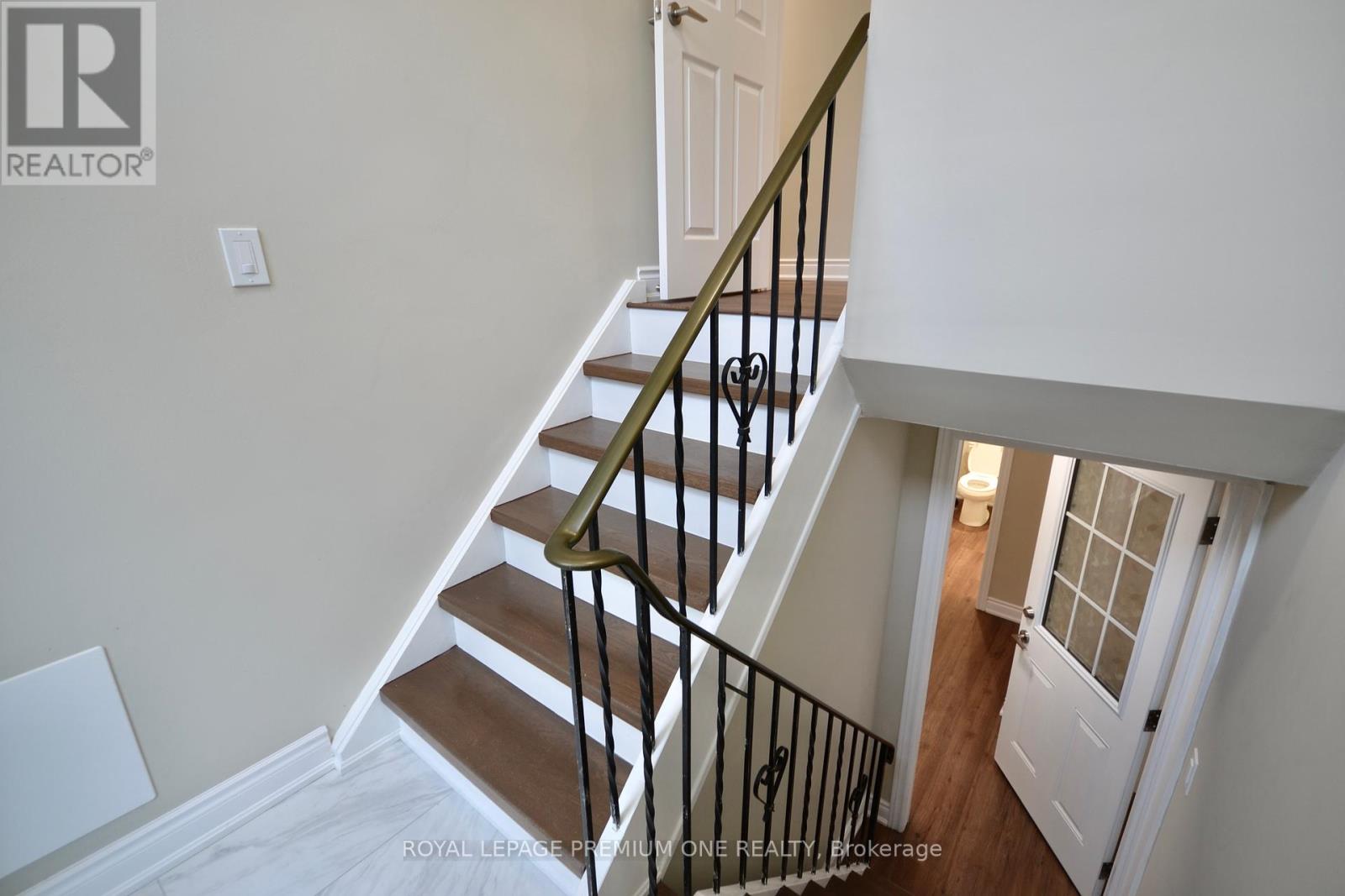 Lower - 58 Dovehouse Avenue, Toronto, Ontario  M3J 1A2 - Photo 5 - W12162524