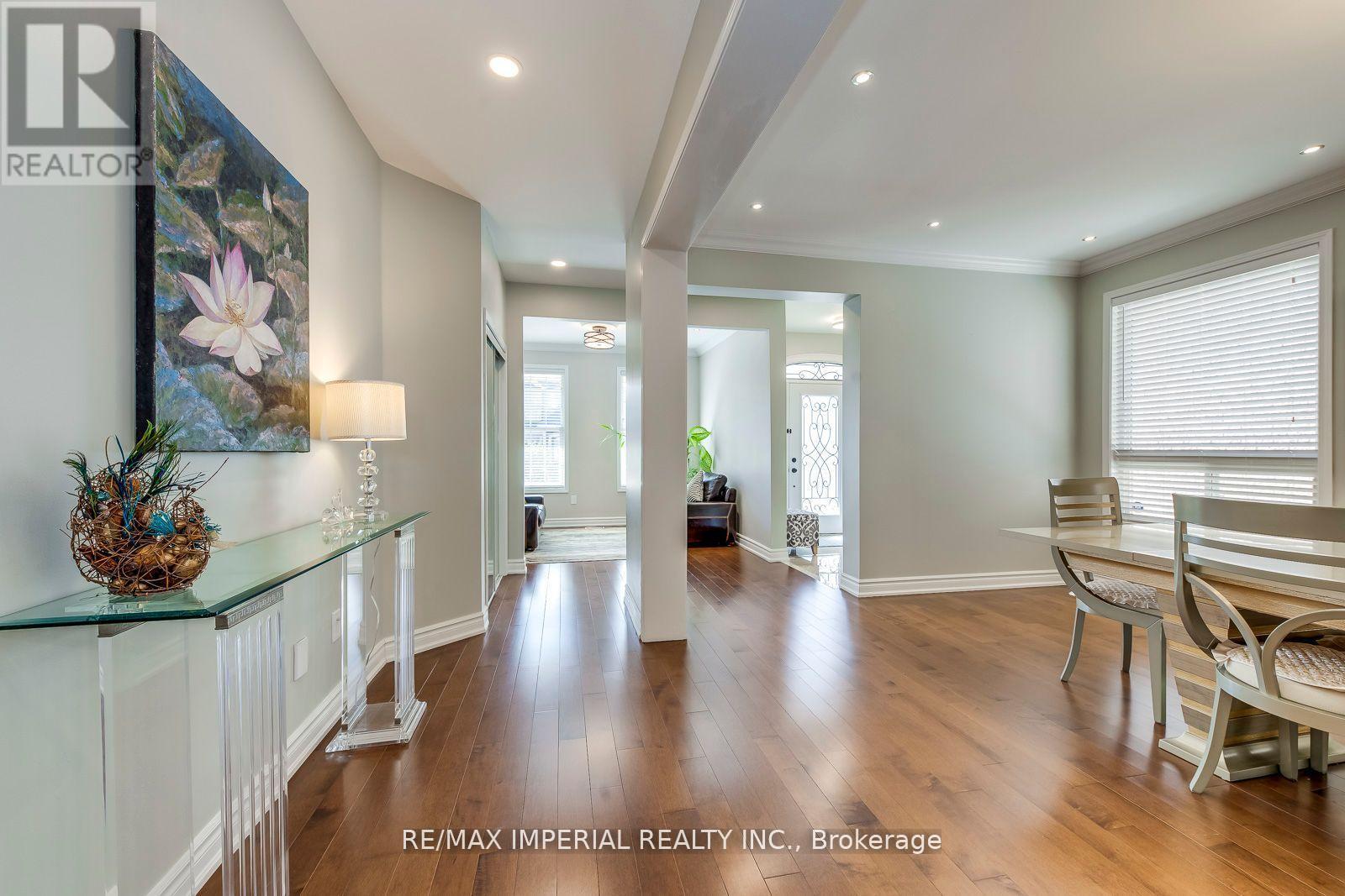 3677 Swanson Drive, Mississauga, Ontario  L5N 8J6 - Photo 6 - W12162557