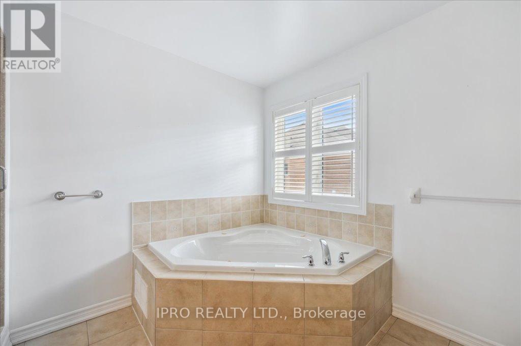 1309 Kestell Boulevard, Oakville, Ontario  L6H 0B9 - Photo 28 - W12162605