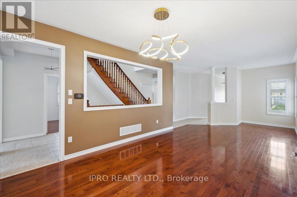 1309 Kestell Boulevard, Oakville, Ontario  L6H 0B9 - Photo 9 - W12162605