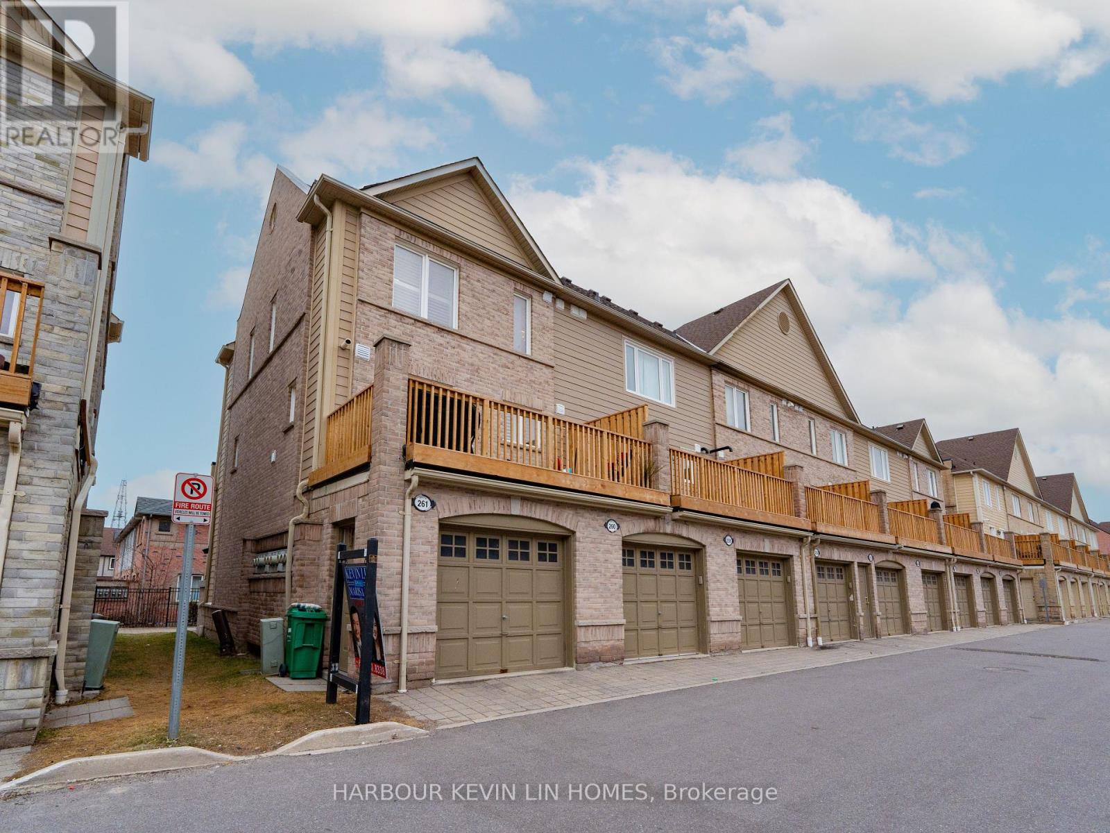 261 - 4975 Southampton Drive, Mississauga, Ontario  L5M 8E2 - Photo 7 - W12162633