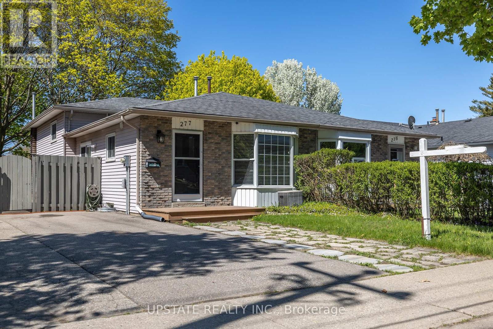 277 HERITAGE DRIVE, Kitchener, Ontario