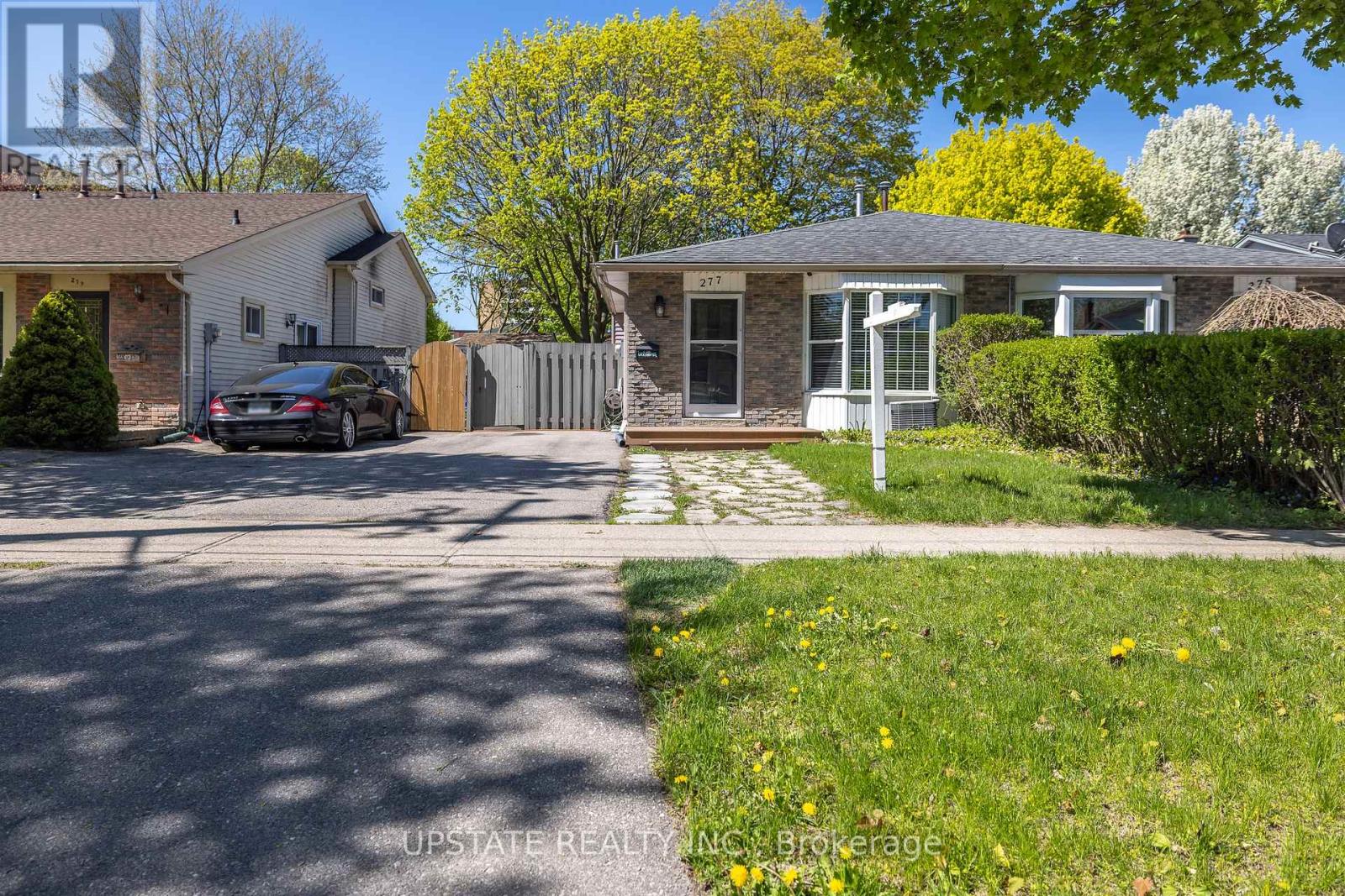 277 Heritage Drive, Kitchener, Ontario  N2B 3A9 - Photo 2 - X12162558
