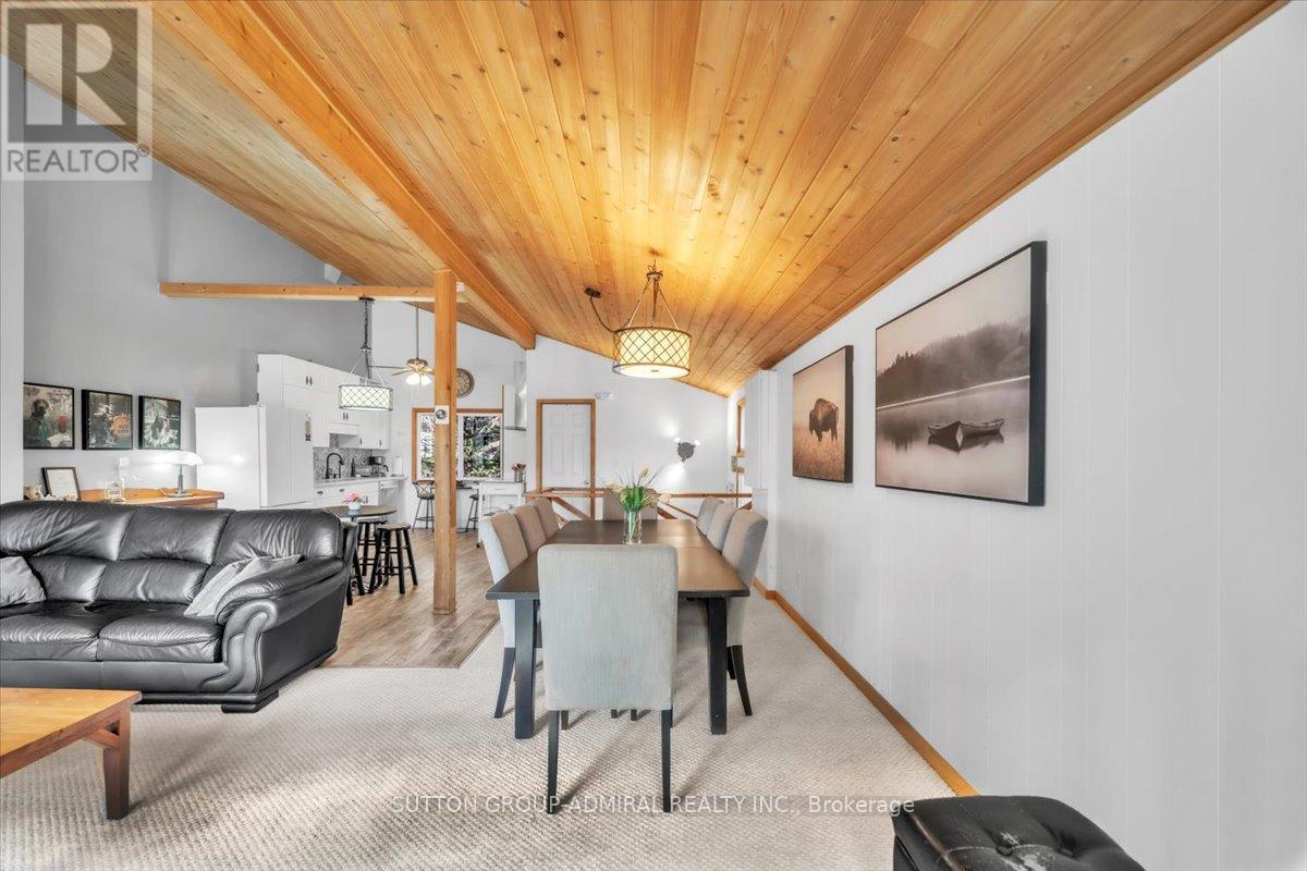 181 Arlberg Crescent, Blue Mountains, Ontario  L9Y 0M1 - Photo 7 - X12162598