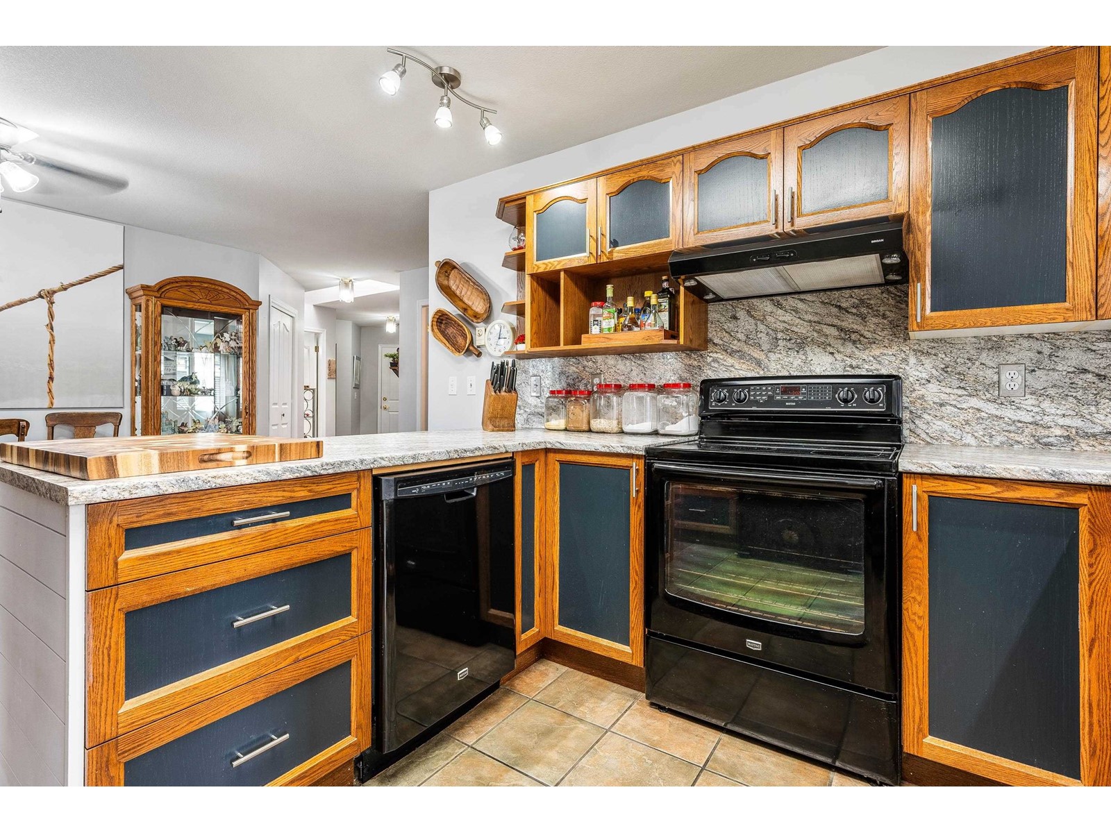 310 45660 Knight Road, Sardis West Vedder, Chilliwack, British Columbia  V2R 2X4 - Photo 9 - R2984801