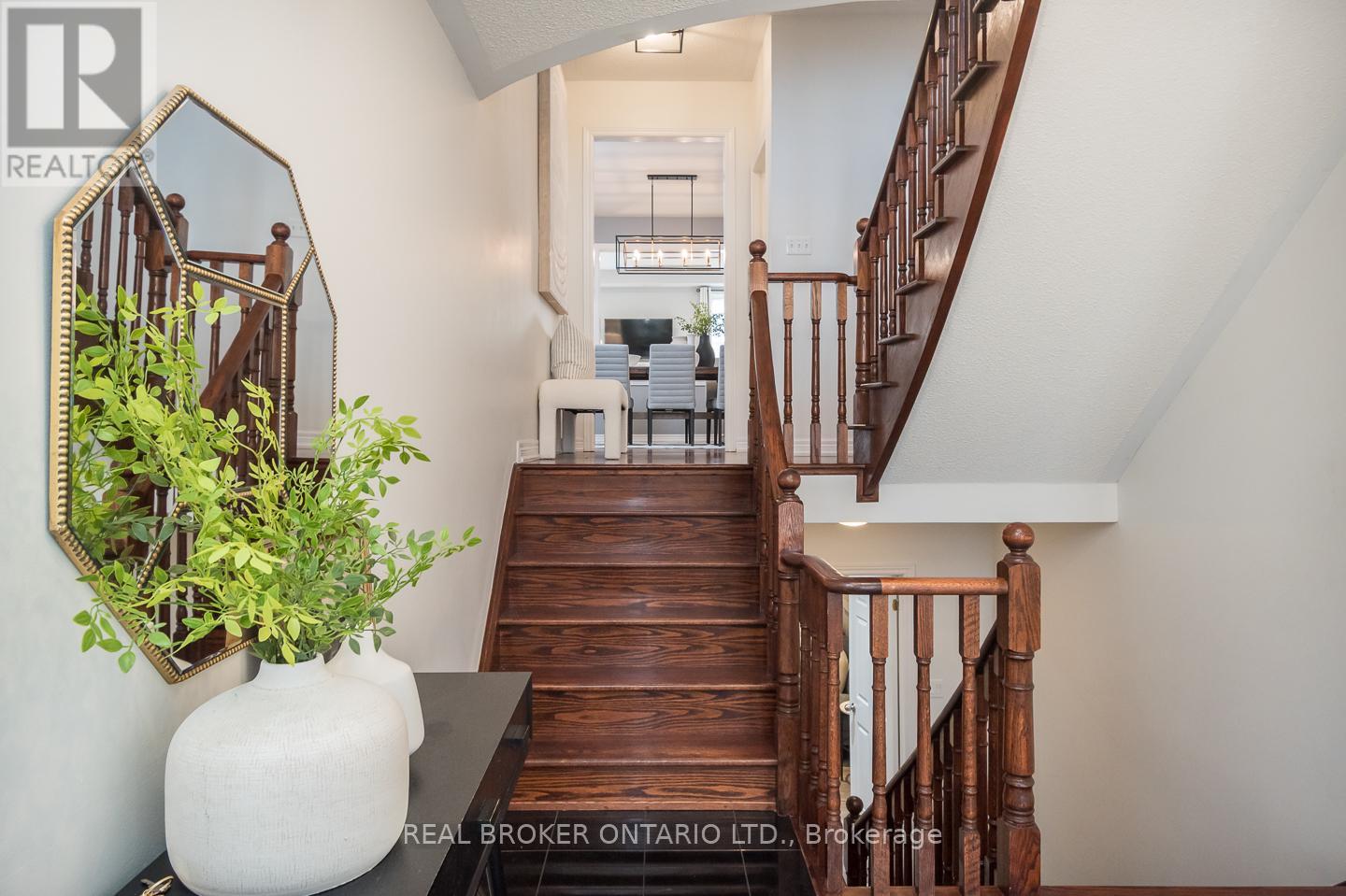 446 Black Drive, Milton, Ontario  L9T 6S1 - Photo 3 - W12159352