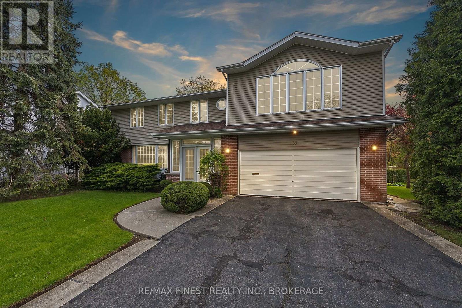 38 LAKELAND POINT DRIVE, Kingston, Ontario