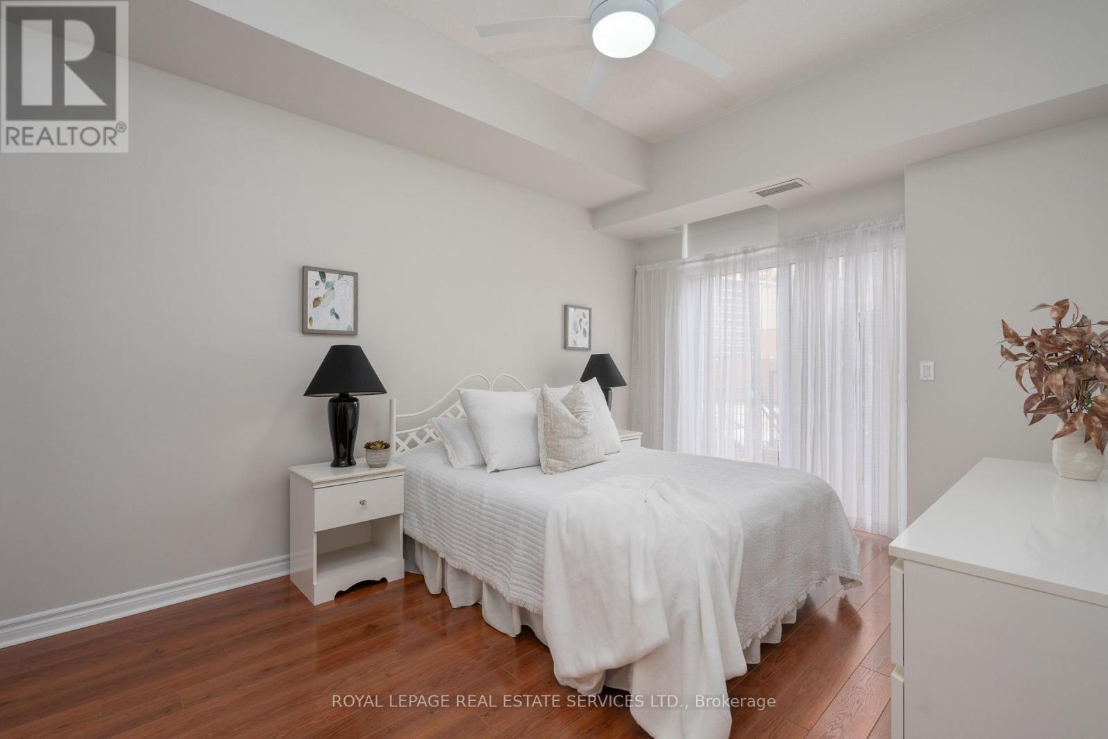 104 - 320 City Centre Drive, Mississauga, Ontario  L5B 4P8 - Photo 18 - W12127097
