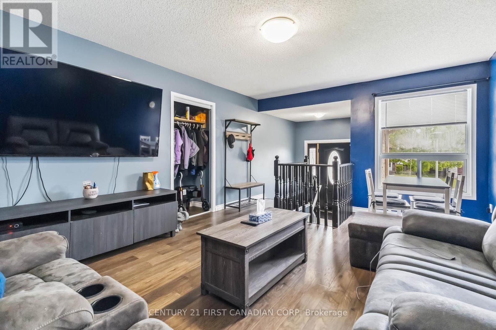 61 Tanner Drive, London East, Ontario  N5W 6B6 - Photo 11 - X12162801