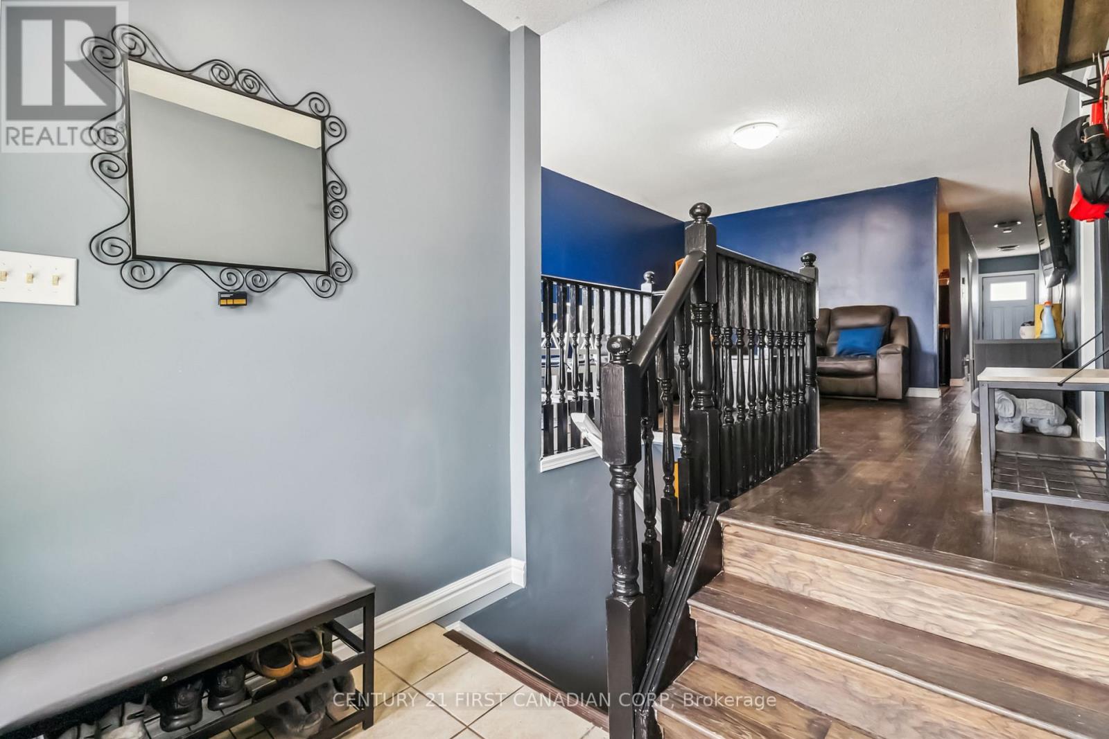 61 Tanner Drive, London East, Ontario  N5W 6B6 - Photo 6 - X12162801