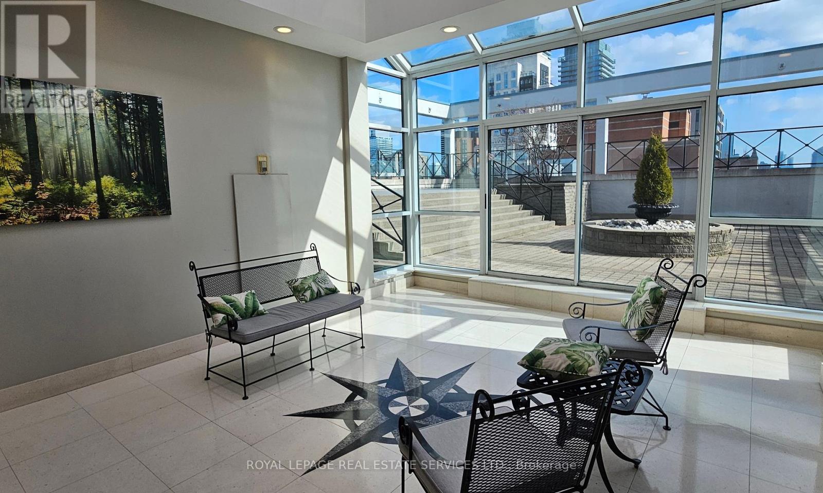 306 - 102 Bloor Street W, Toronto, Ontario  M5S 1M8 - Photo 21 - C12047830