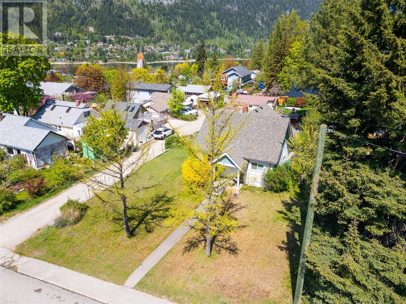 809 Davies Street, Nelson, British Columbia  V1L 3T6 - Photo 50 - 10347813