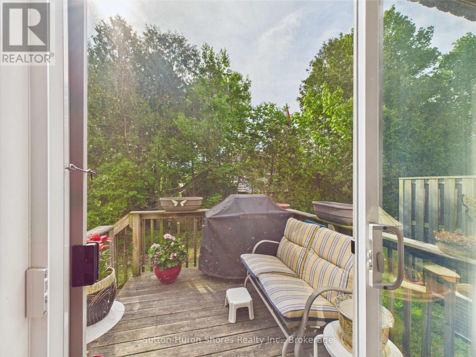 24 - 935 Goderich Street, Saugeen Shores, Ontario  N0H 2C3 - Photo 10 - X12078248
