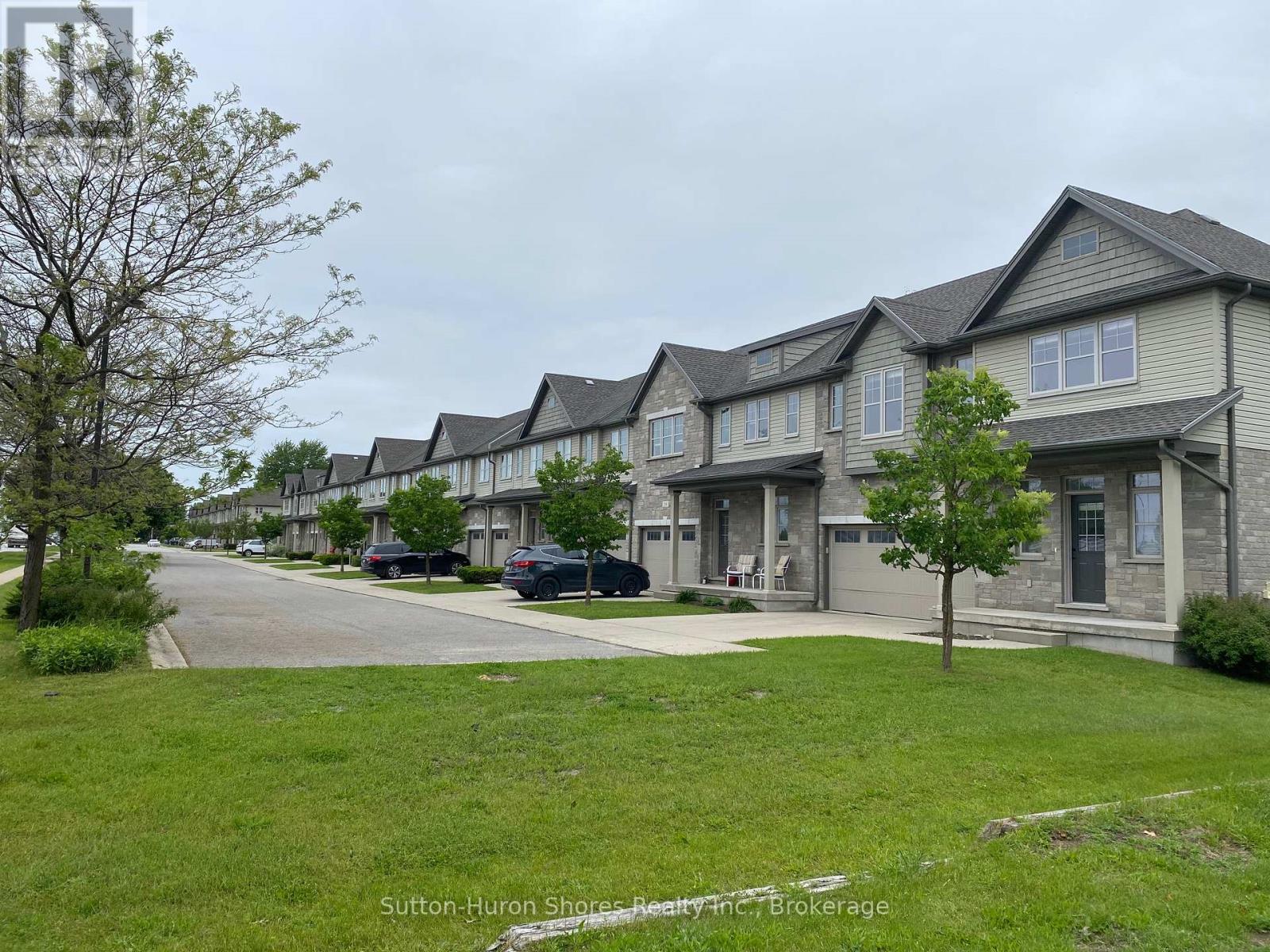 24 - 935 Goderich Street, Saugeen Shores, Ontario  N0H 2C3 - Photo 38 - X12078248