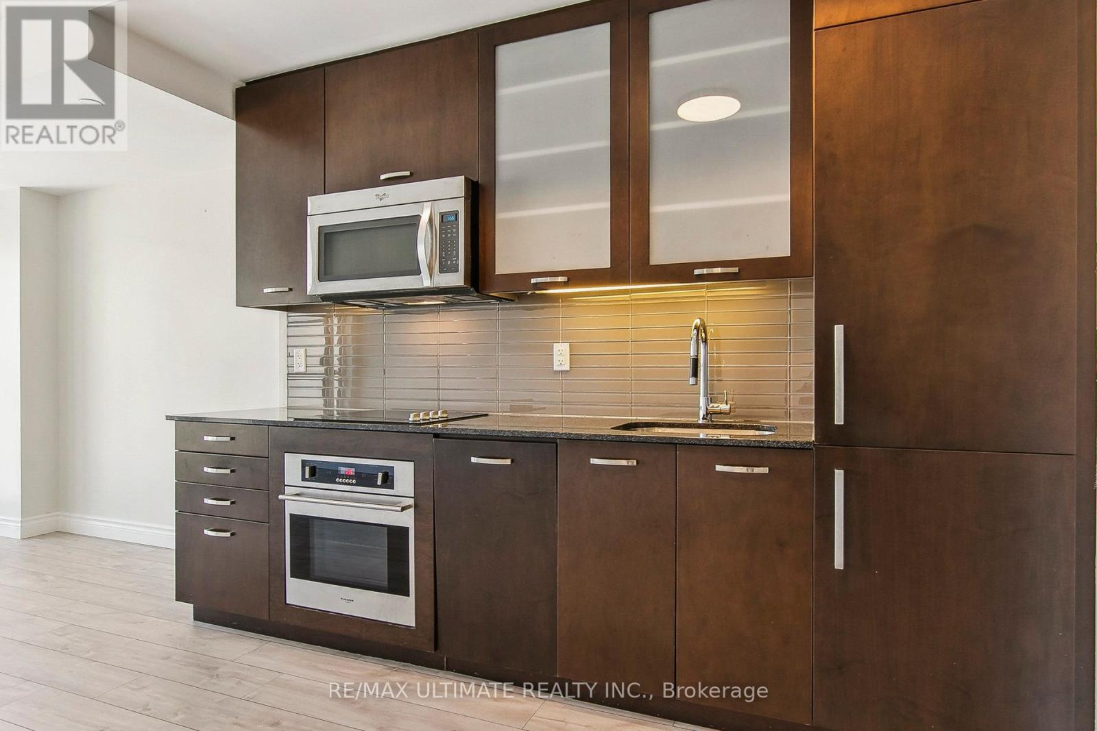 611 - 210 Simcoe Street, Toronto, Ontario  M5T 0A9 - Photo 24 - C12162734