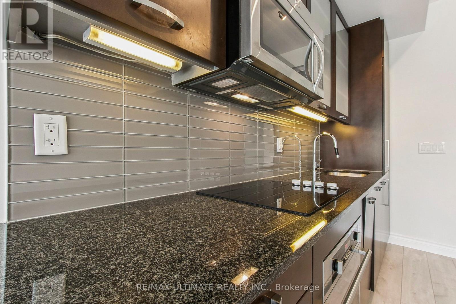 611 - 210 Simcoe Street, Toronto, Ontario  M5T 0A9 - Photo 27 - C12162734