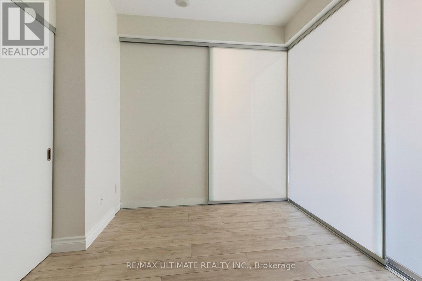 611 - 210 Simcoe Street, Toronto, Ontario  M5T 0A9 - Photo 32 - C12162734
