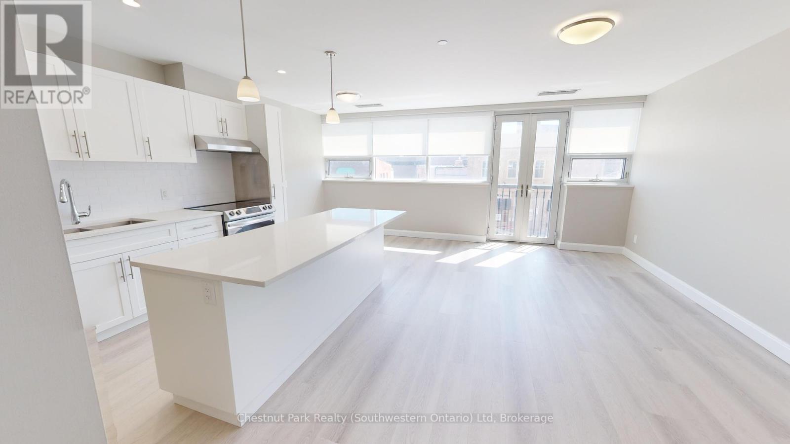 208 - 2 Quebec Street, Guelph, Ontario  N1H 2T2 - Photo 2 - X12162857