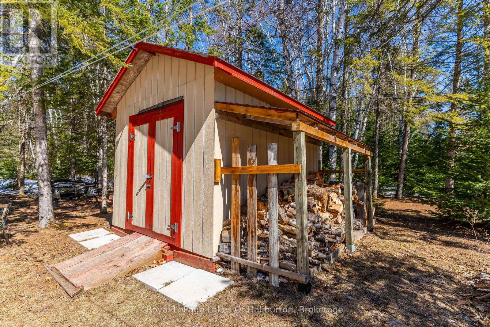 1293 Green Lake Road, Dysart Et Al, Ontario  K0M 1S0 - Photo 38 - X12162876