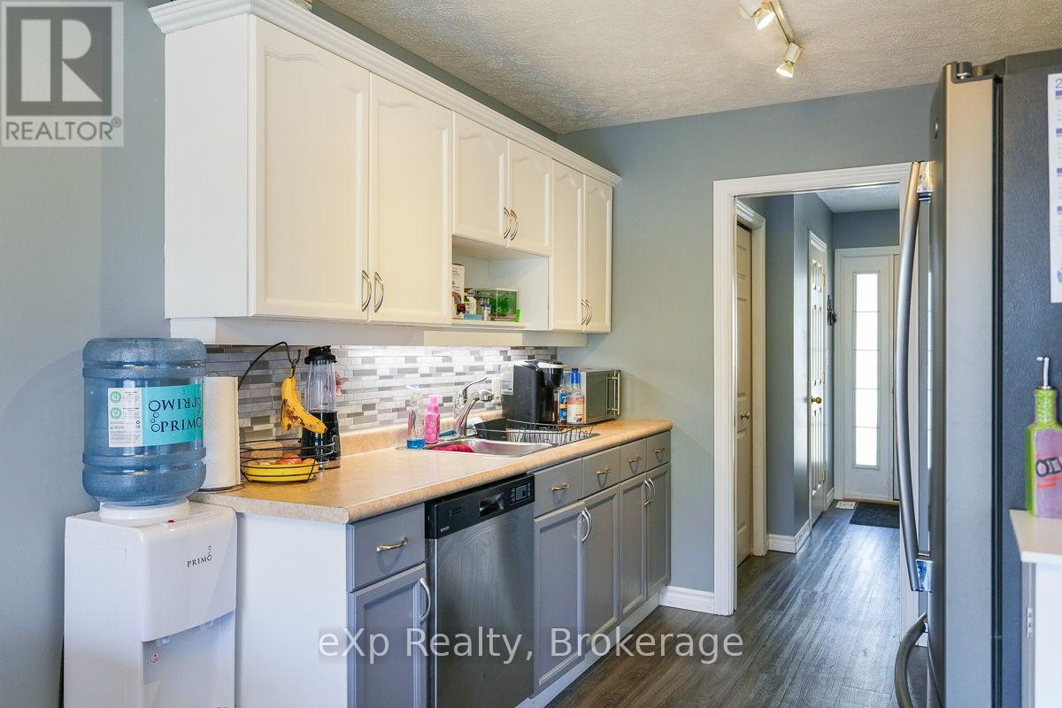 1329 6th Avenue W, Owen Sound, Ontario  N4K 5H6 - Photo 11 - X12162941