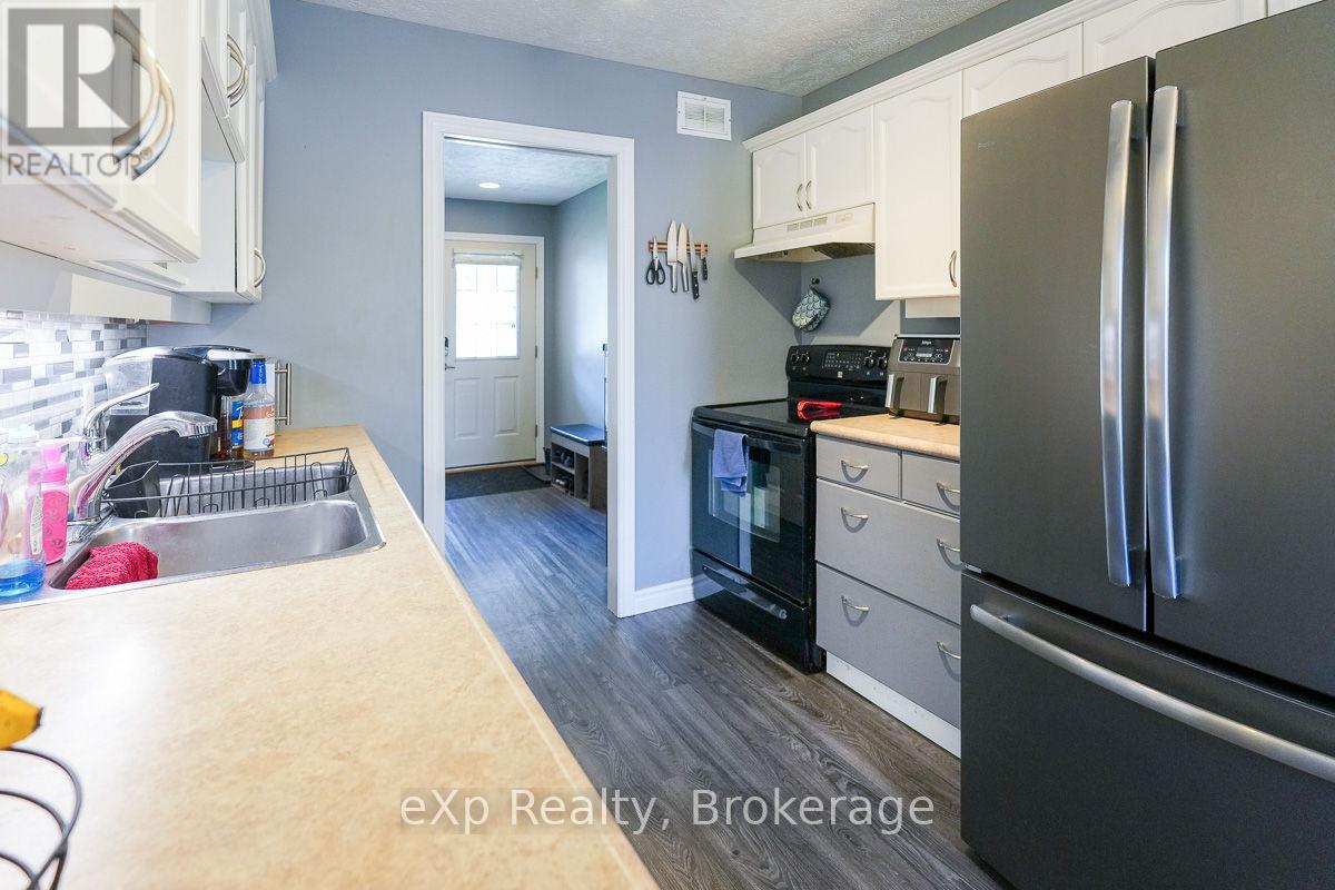 1329 6th Avenue W, Owen Sound, Ontario  N4K 5H6 - Photo 12 - X12162941