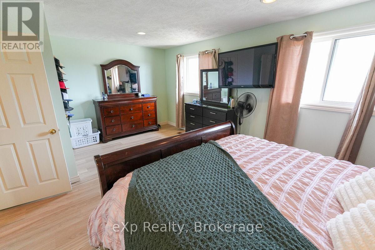 1329 6th Avenue W, Owen Sound, Ontario  N4K 5H6 - Photo 15 - X12162941