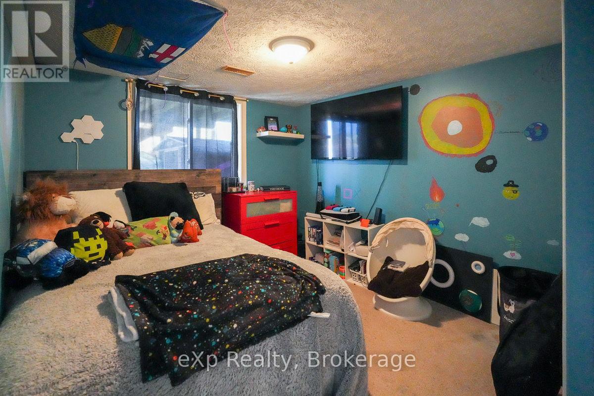 1329 6th Avenue W, Owen Sound, Ontario  N4K 5H6 - Photo 23 - X12162941