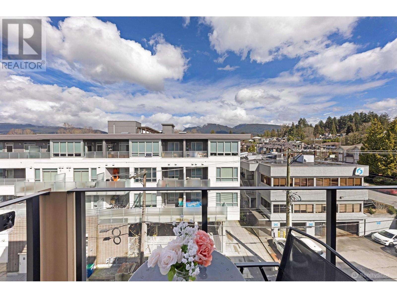 410 317 Bewicke Avenue, North Vancouver, British Columbia  V7M 3E9 - Photo 4 - R3004224