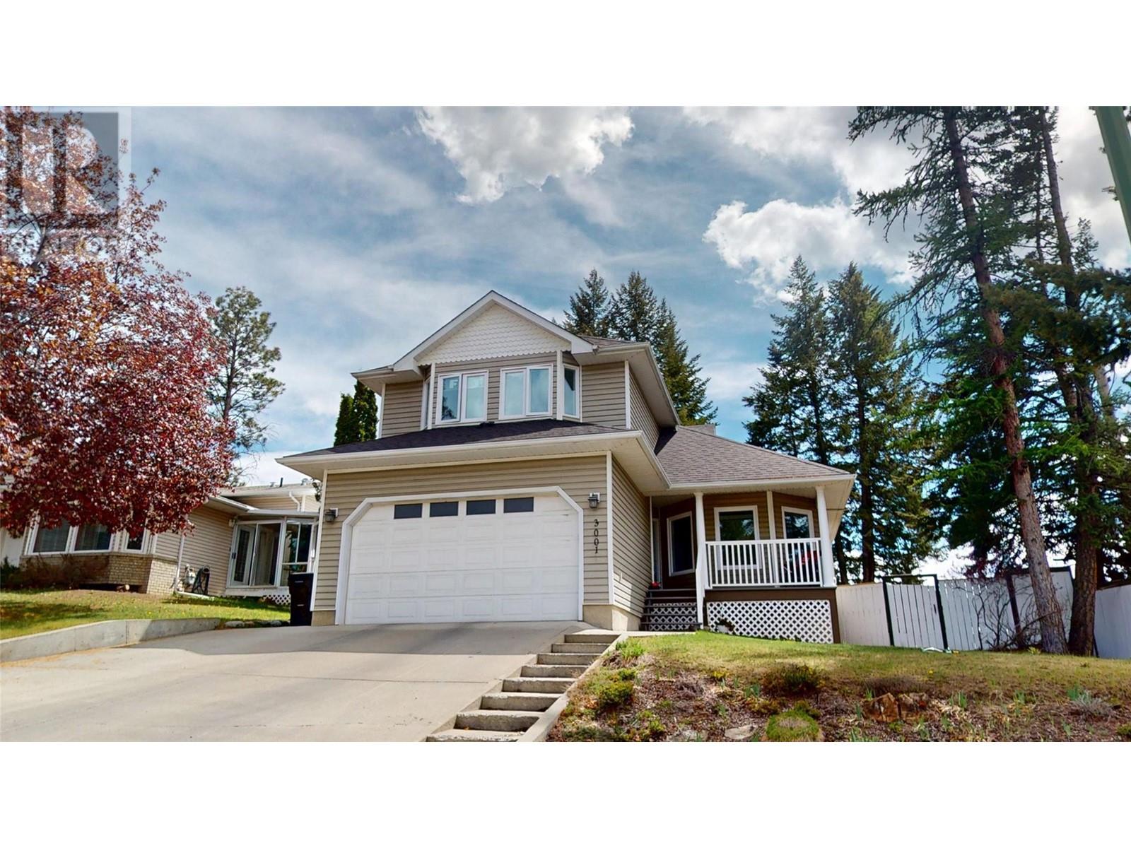 3001 Mt. Fisher Drive, Cranbrook, British Columbia  V1C 6B8 - Photo 2 - 10347818