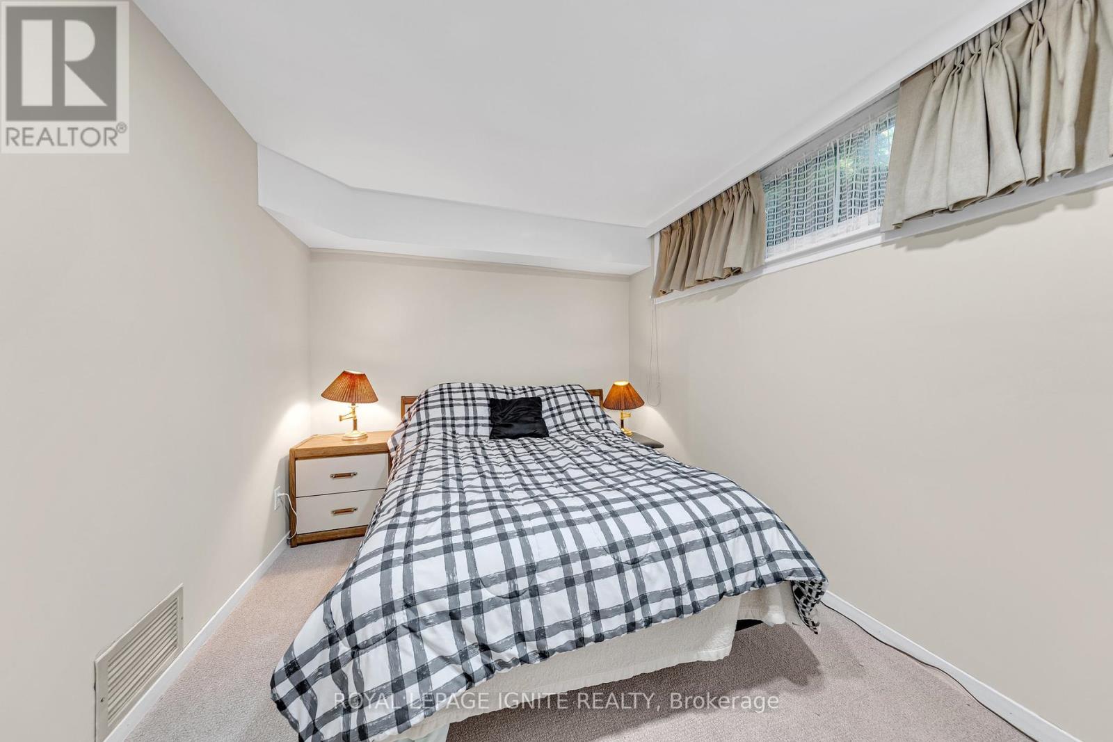 24 Beran Drive, Toronto, Ontario  M1G 1G1 - Photo 46 - E12162673