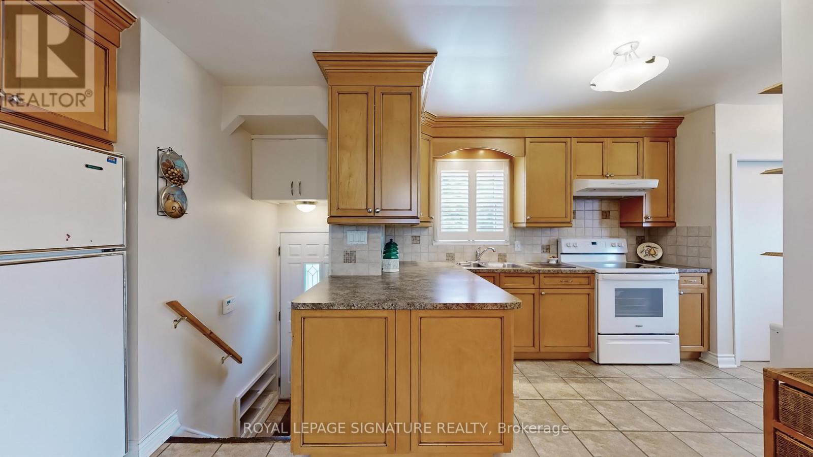 102 Murray Glen Drive, Toronto, Ontario  M1R 3K2 - Photo 12 - E12162675