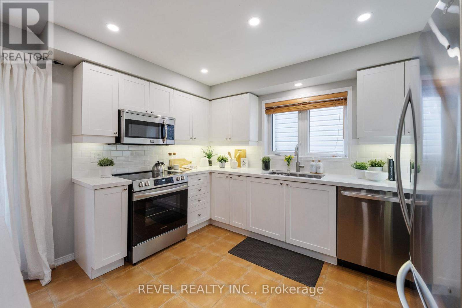 39 Handley Crescent, Ajax, Ontario  L1Z 1M2 - Photo 8 - E12162688
