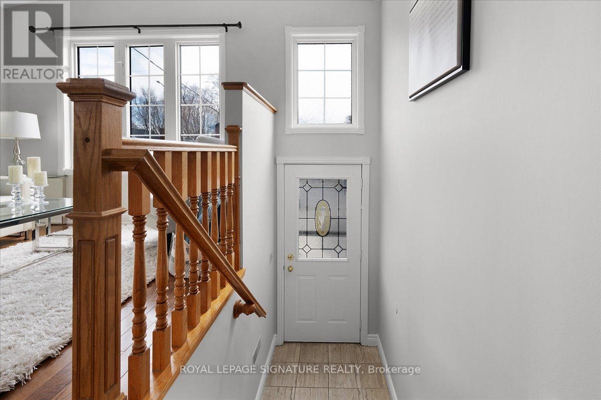 Upper - 590 Devon Avenue, Oshawa, Ontario  L1H 1R8 - Photo 3 - E12162699