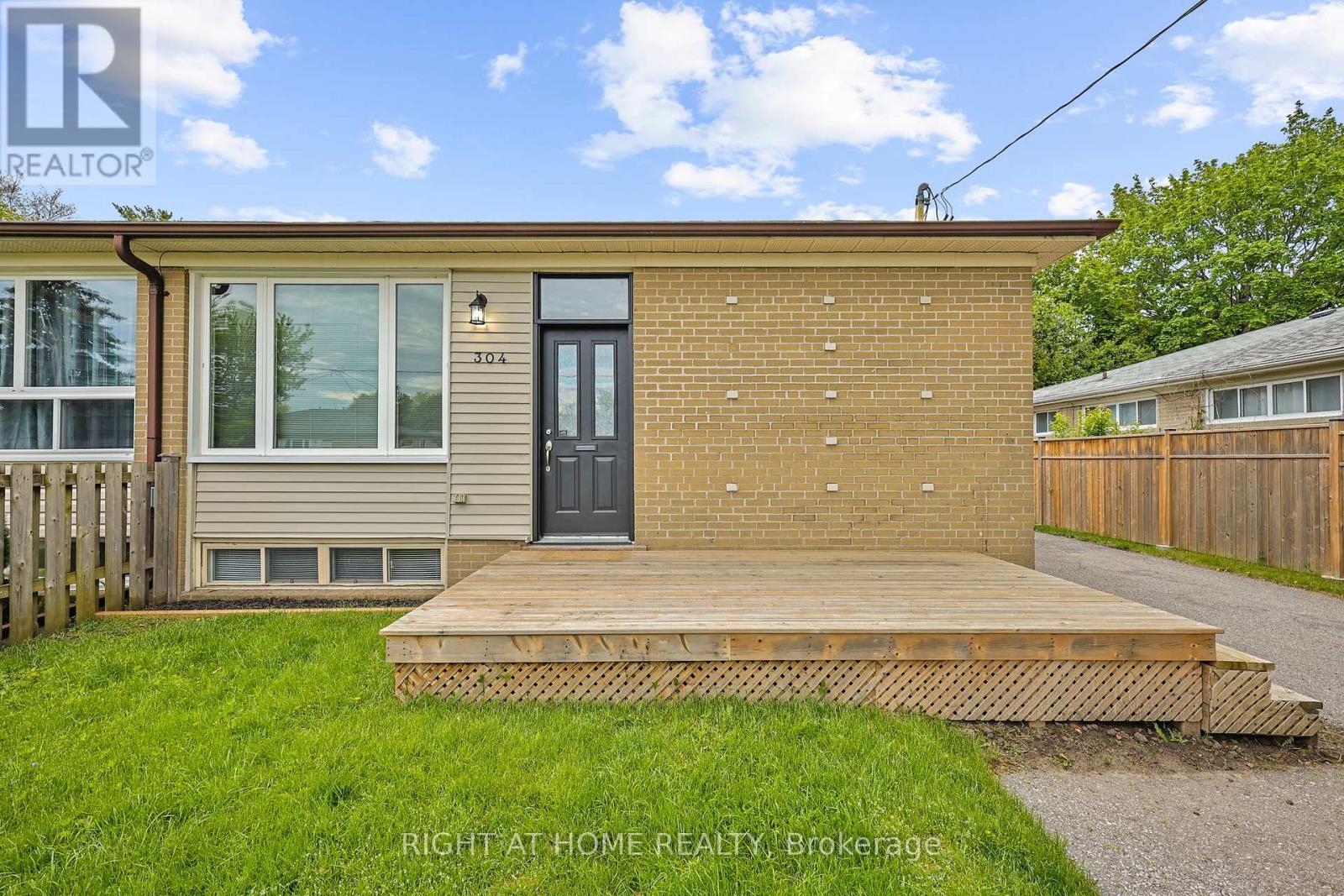 304 DOVEDALE DRIVE, Whitby, Ontario