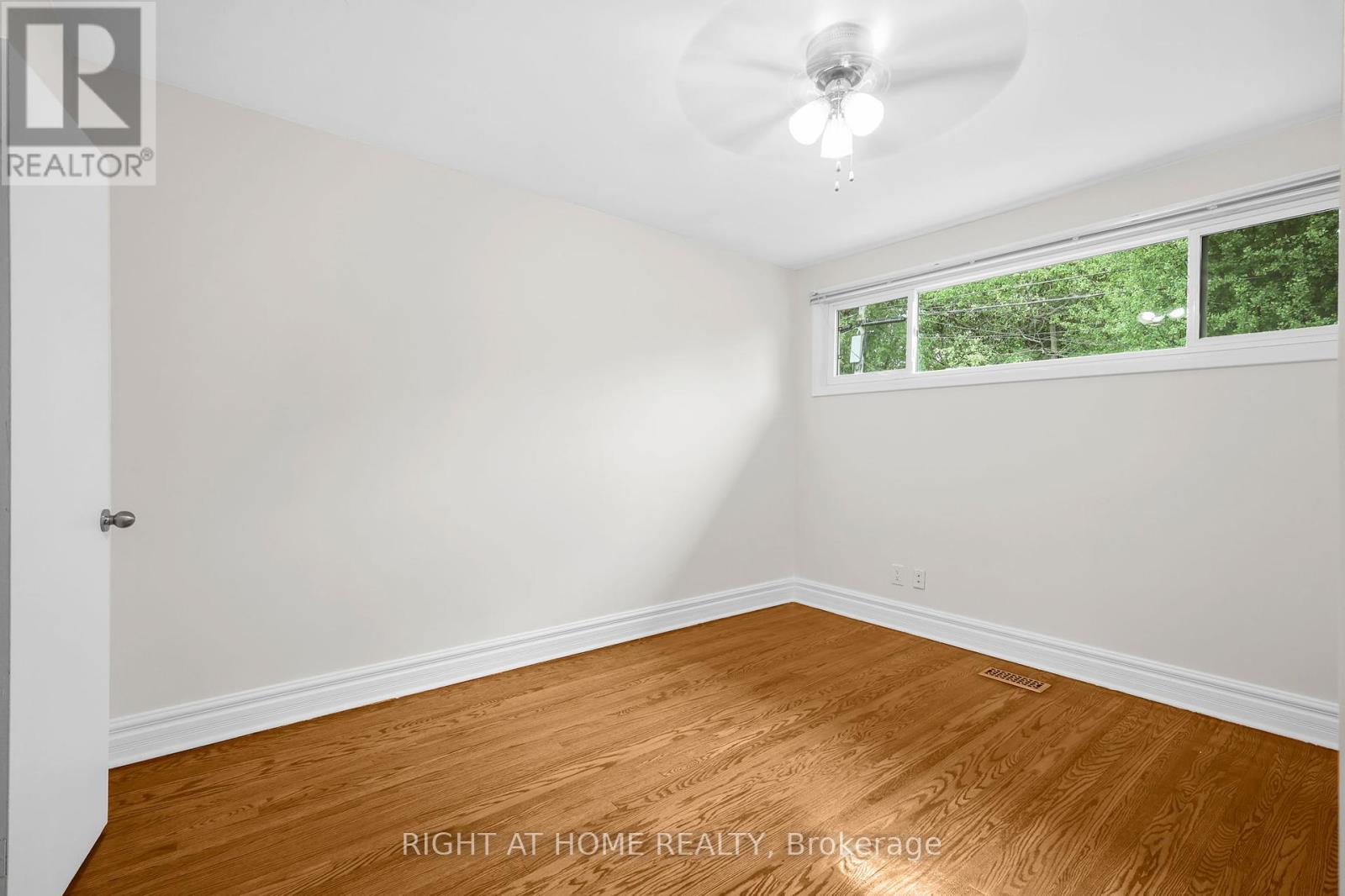304 Dovedale Drive, Whitby, Ontario  L1N 1Z9 - Photo 35 - E12162751