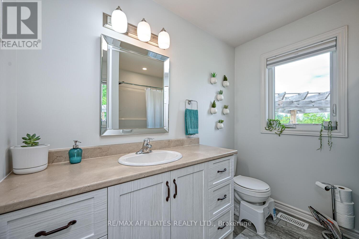 225 Wood Avenue, Smiths Falls, Ontario  K7A 0B4 - Photo 18 - X12161441