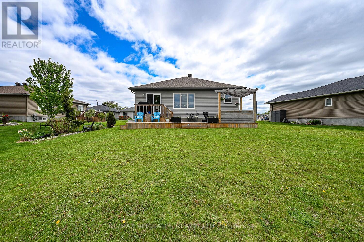 225 Wood Avenue, Smiths Falls, Ontario  K7A 0B4 - Photo 37 - X12161441
