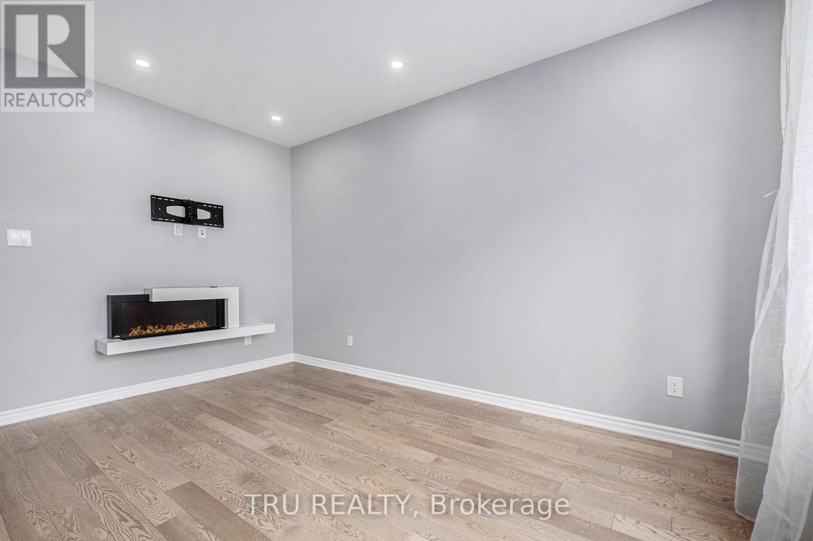 34 Lentago Avenue, Ottawa, Ontario  K2J 7A2 - Photo 12 - X12162865