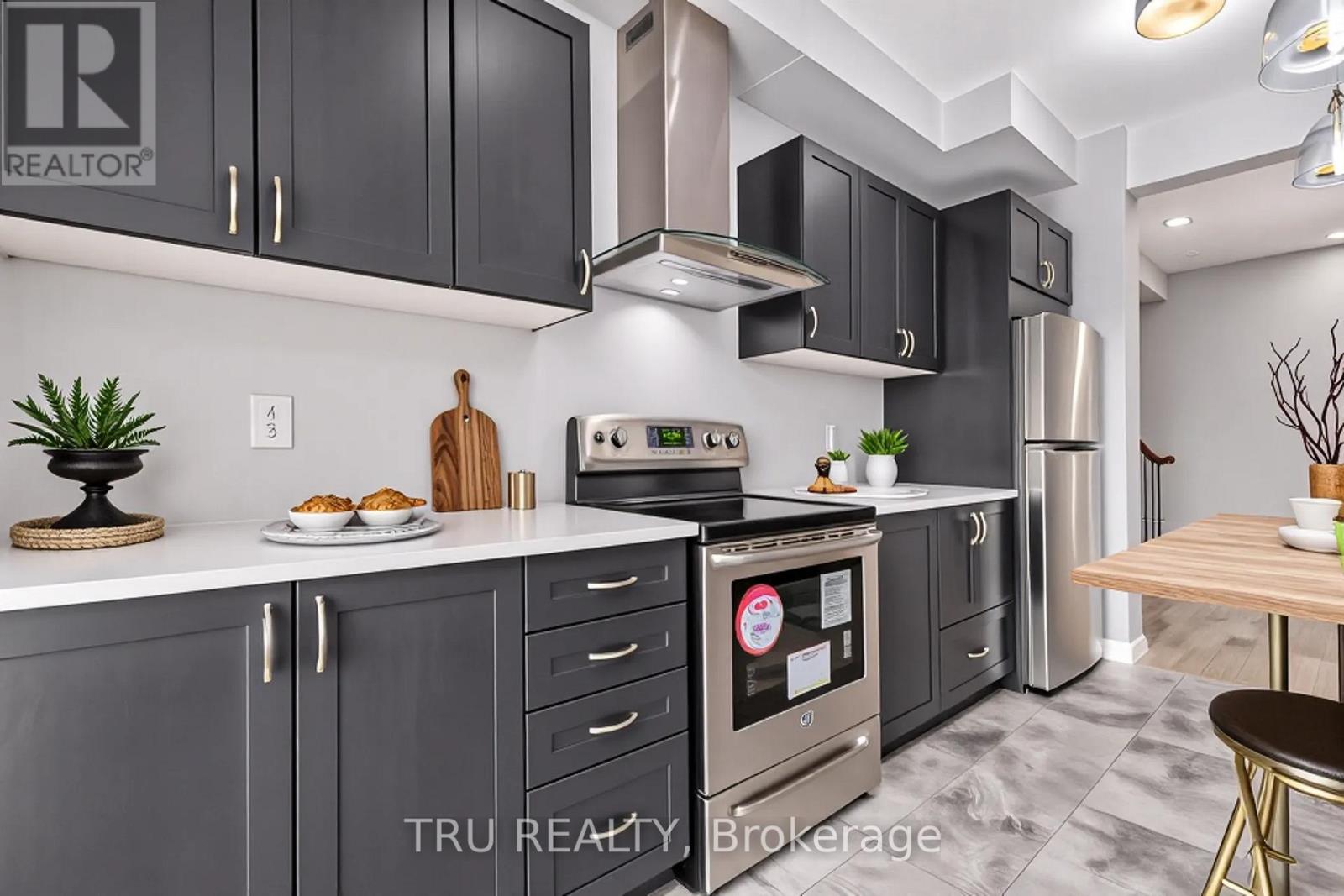 34 Lentago Avenue, Ottawa, Ontario  K2J 7A2 - Photo 6 - X12162865