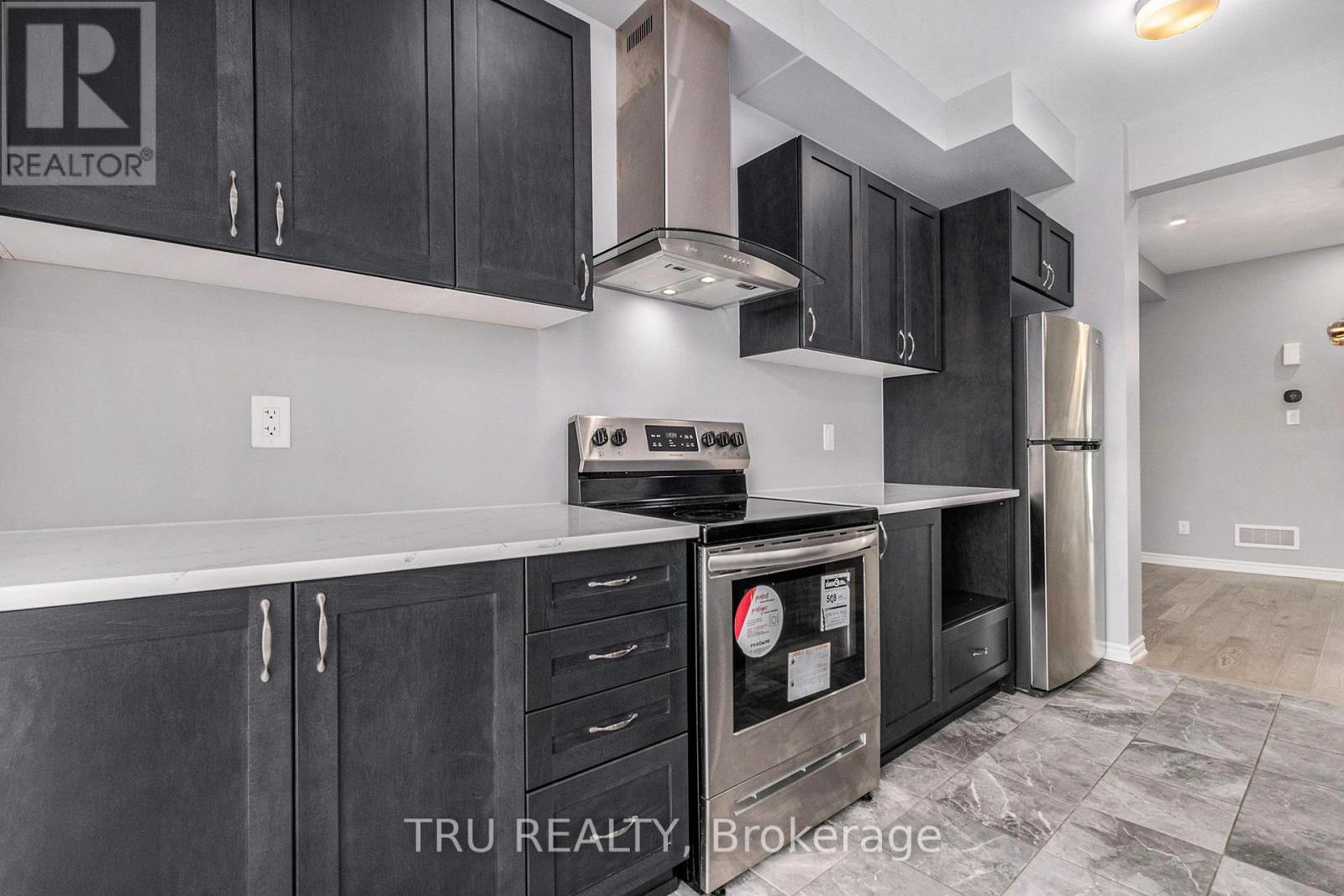 34 Lentago Avenue, Ottawa, Ontario  K2J 7A2 - Photo 8 - X12162865