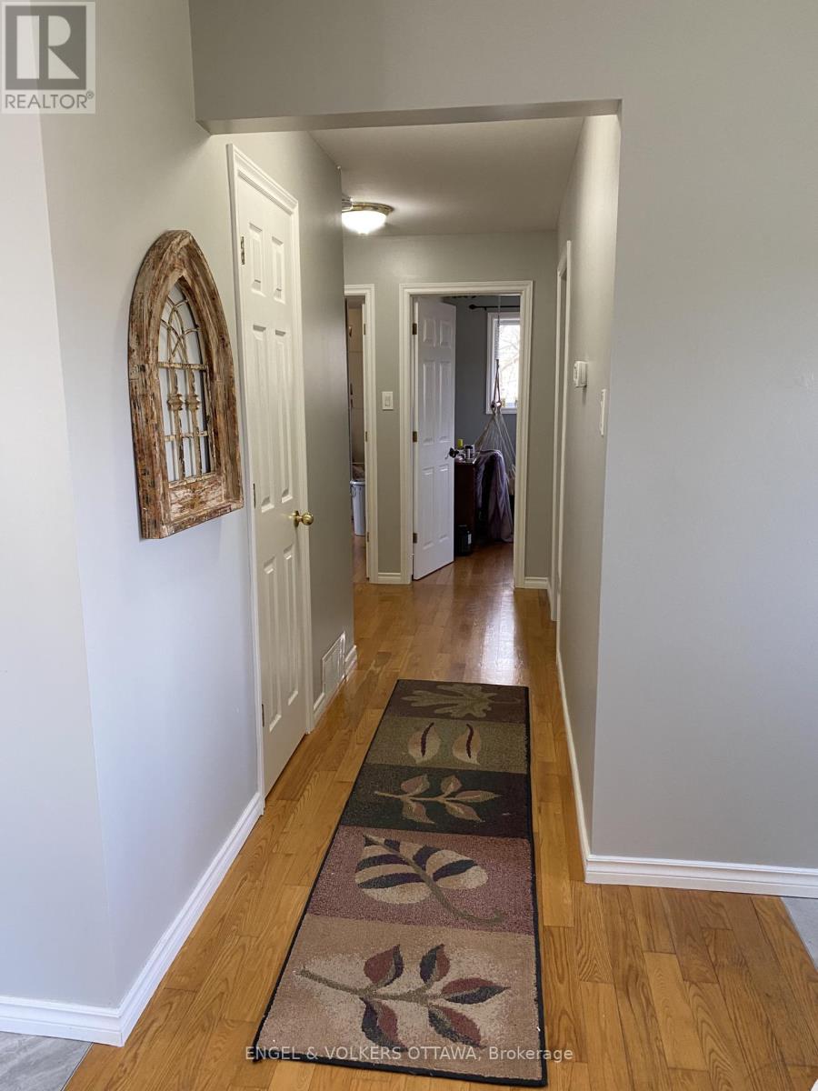 5 Murphy Court, Ottawa, Ontario  K2W 1B7 - Photo 11 - X12162903