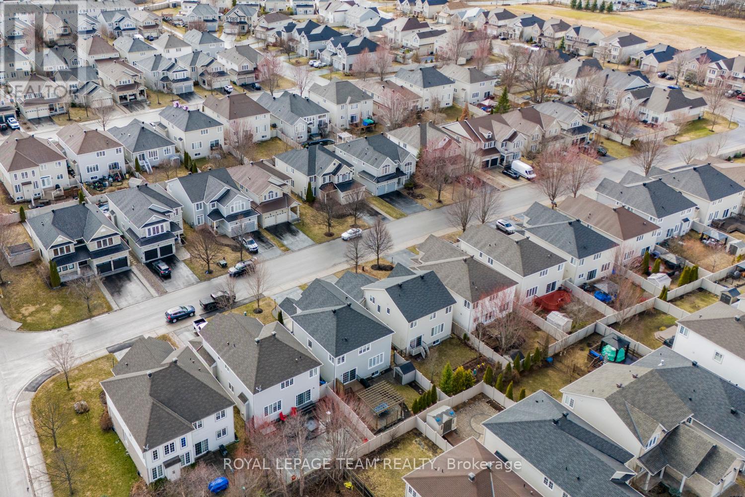 214 Oneida Terrace, Ottawa, Ontario  K2J 0M3 - Photo 48 - X12162909