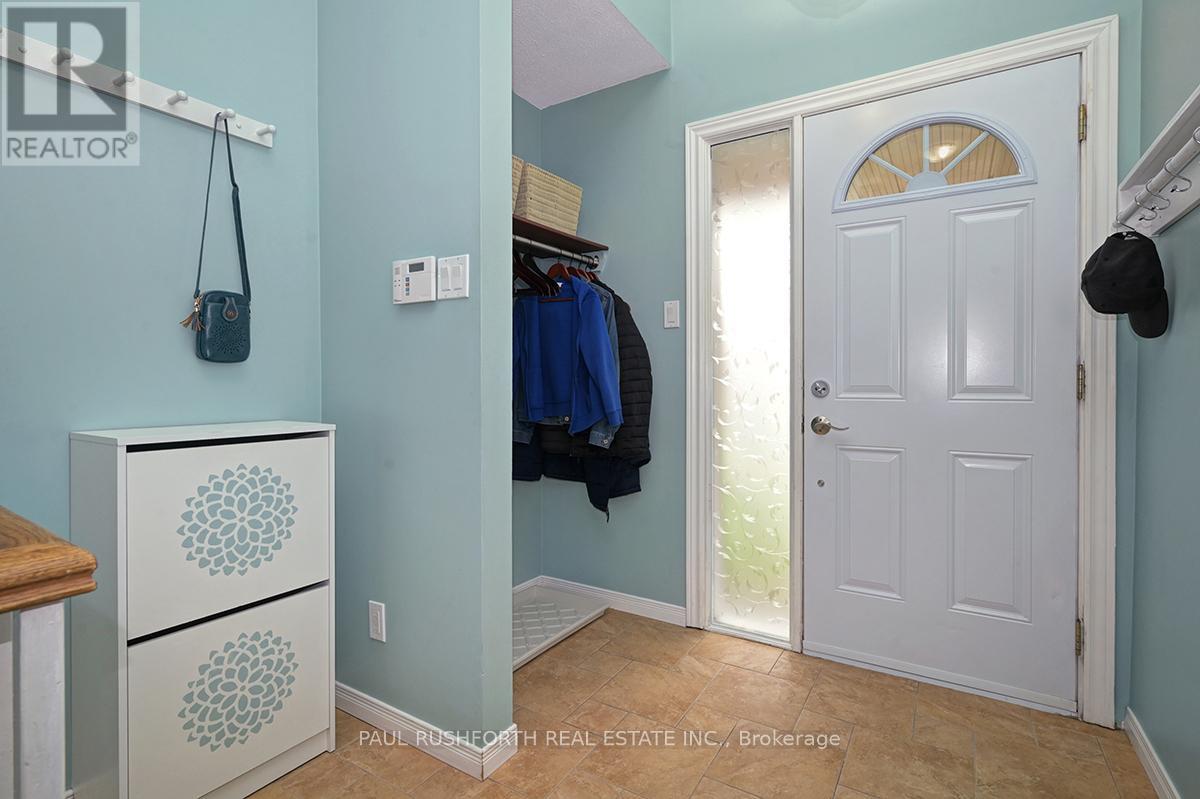 382 Verdon Private, Ottawa, Ontario  K1T 3A3 - Photo 2 - X12162942