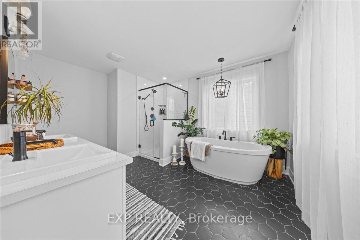 1025 Keeper Heights, Ottawa, Ontario  K0A 2Z0 - Photo 30 - X12162957
